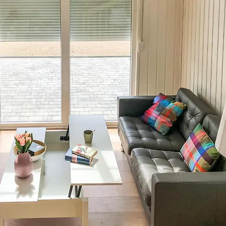 2 Bedroom Lovely In