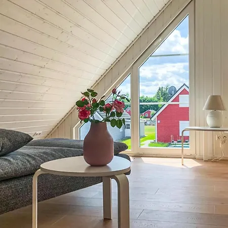 2 Bedroom Lovely In Hébergement de vacances *